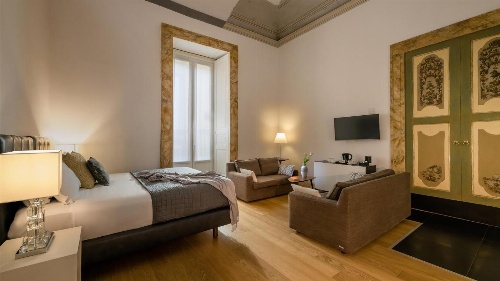 Santa Chiara Boutique Hotel image 1